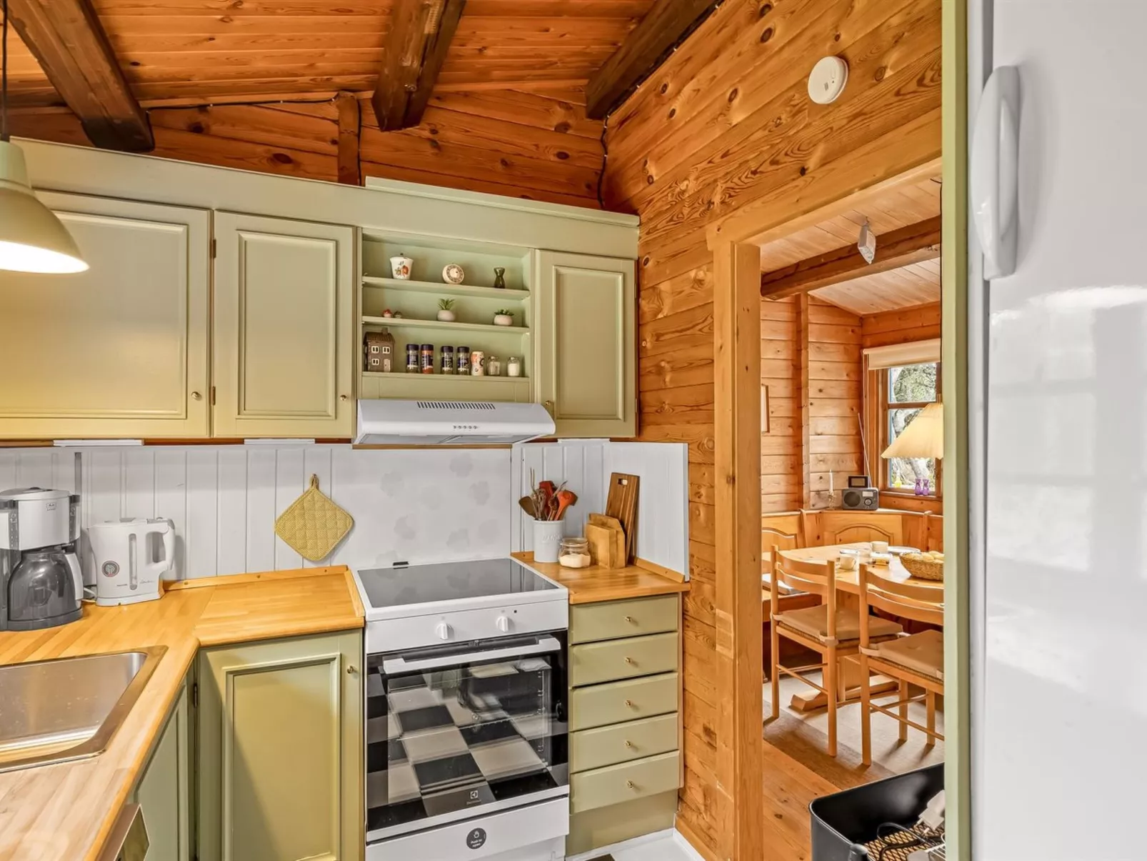 "Aksinja" - 500m from the sea - Inside