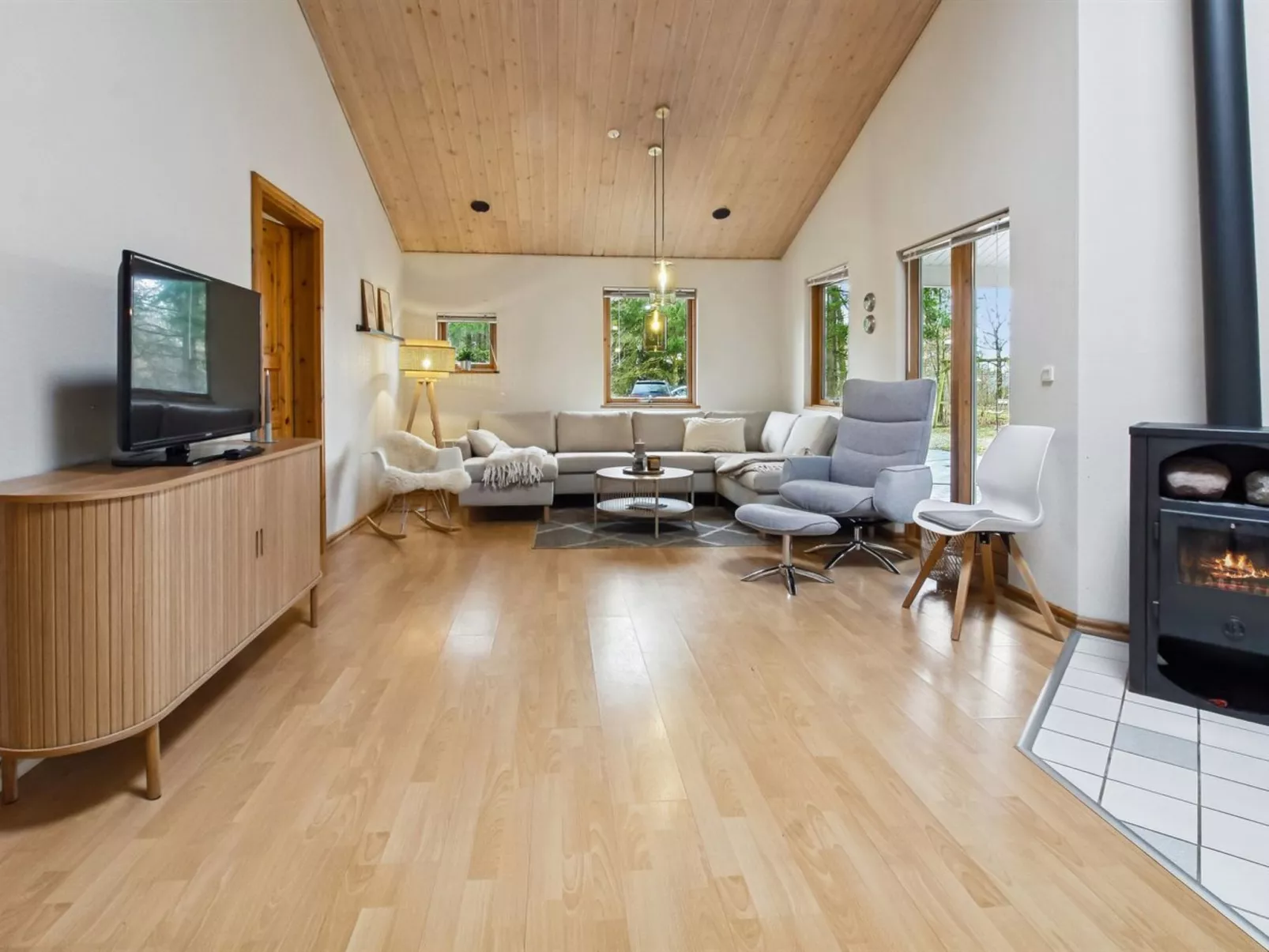 "Absalon" - 29km from the sea - Drinnen