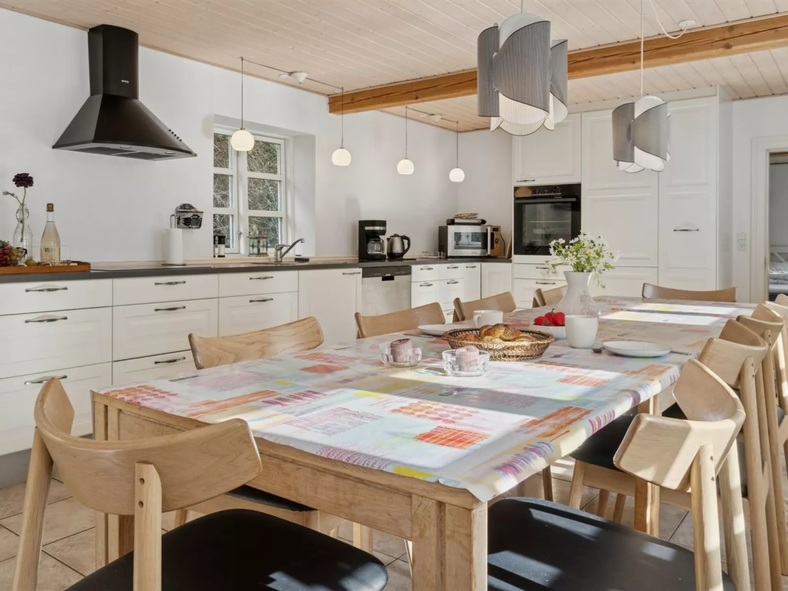 "Sigbritt" - 3.7km from the sea - Inside