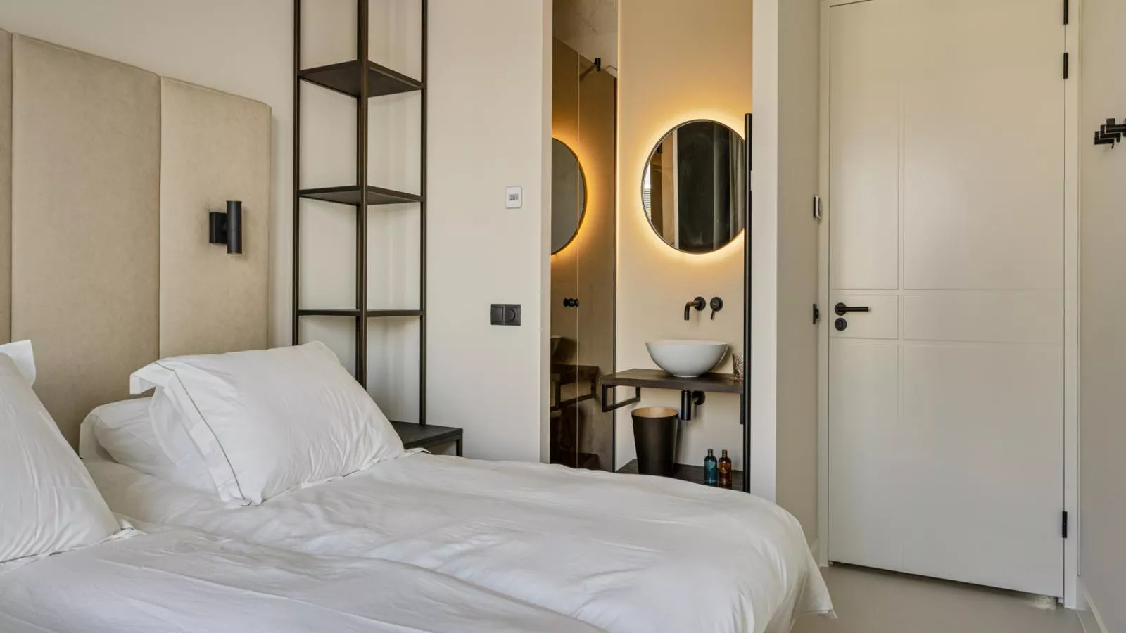 Zilte Watervilla - Bedroom