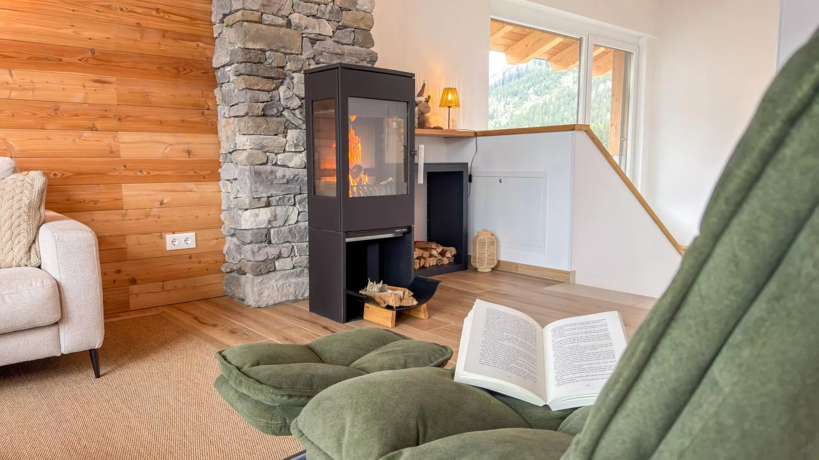 Birdie Lodge - Living room