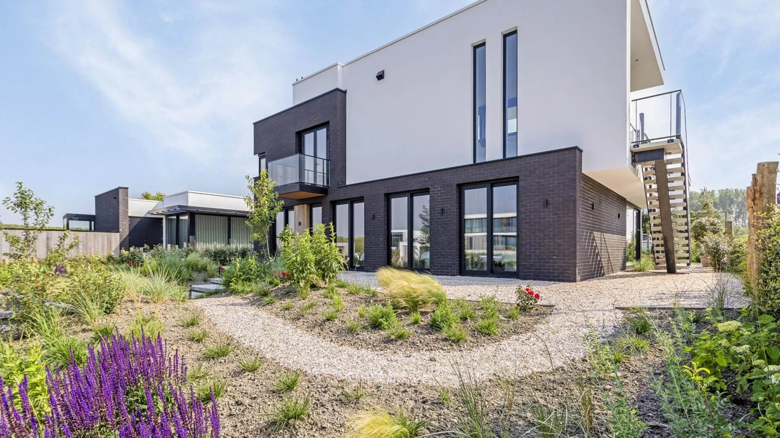 Zilte Watervilla - Exterior in summer