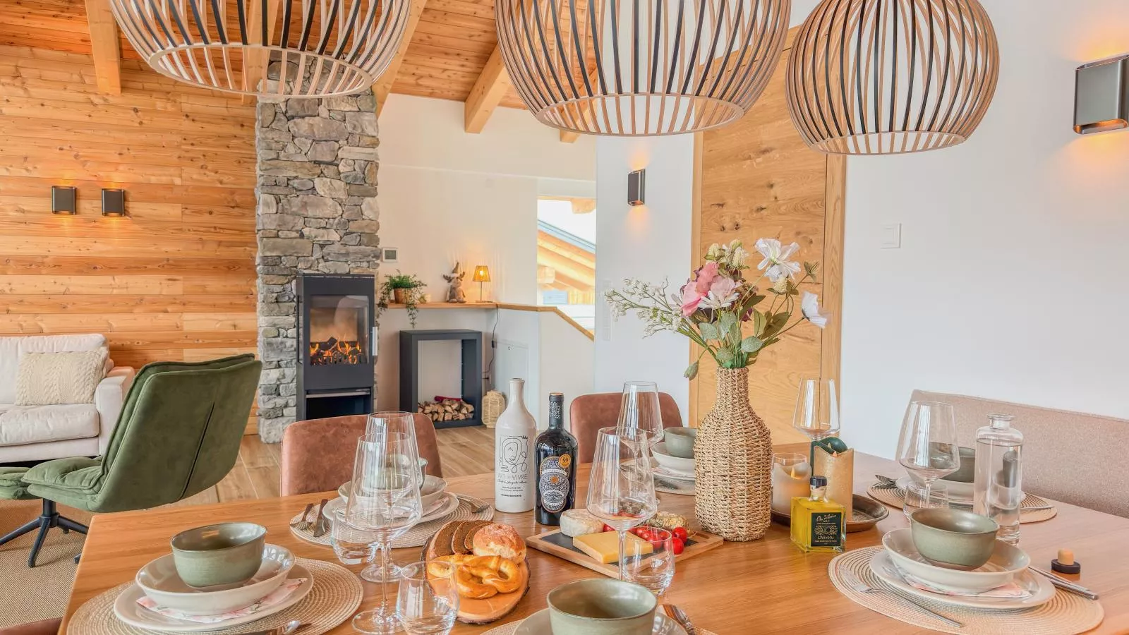 Birdie Lodge - Dining room