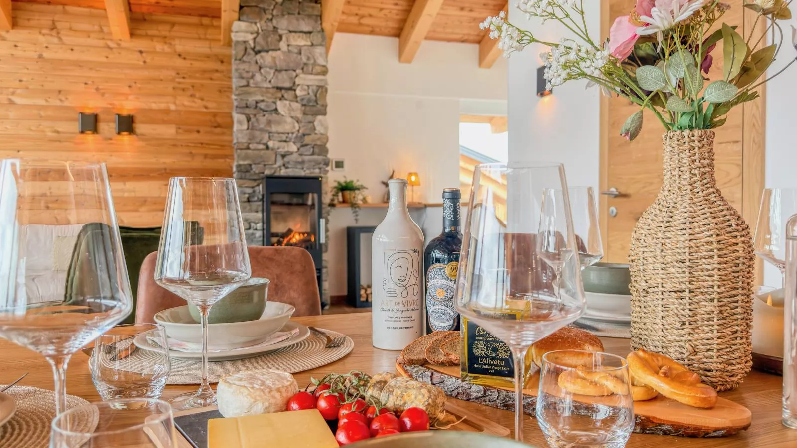 Birdie Lodge - Dining room