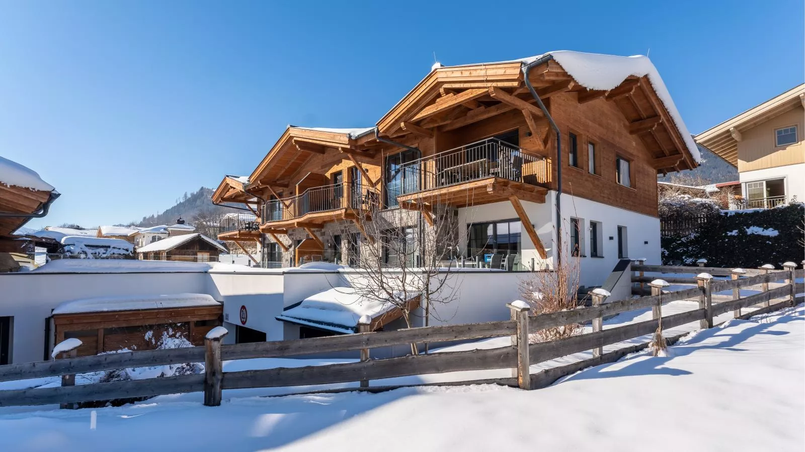 Luxury Tauern Suite Walchen Kaprun 5-Exterior winter