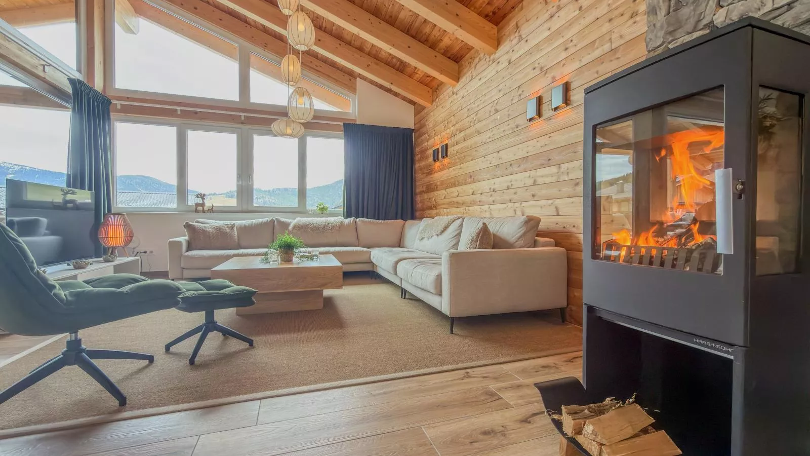 Birdie Lodge - Living room
