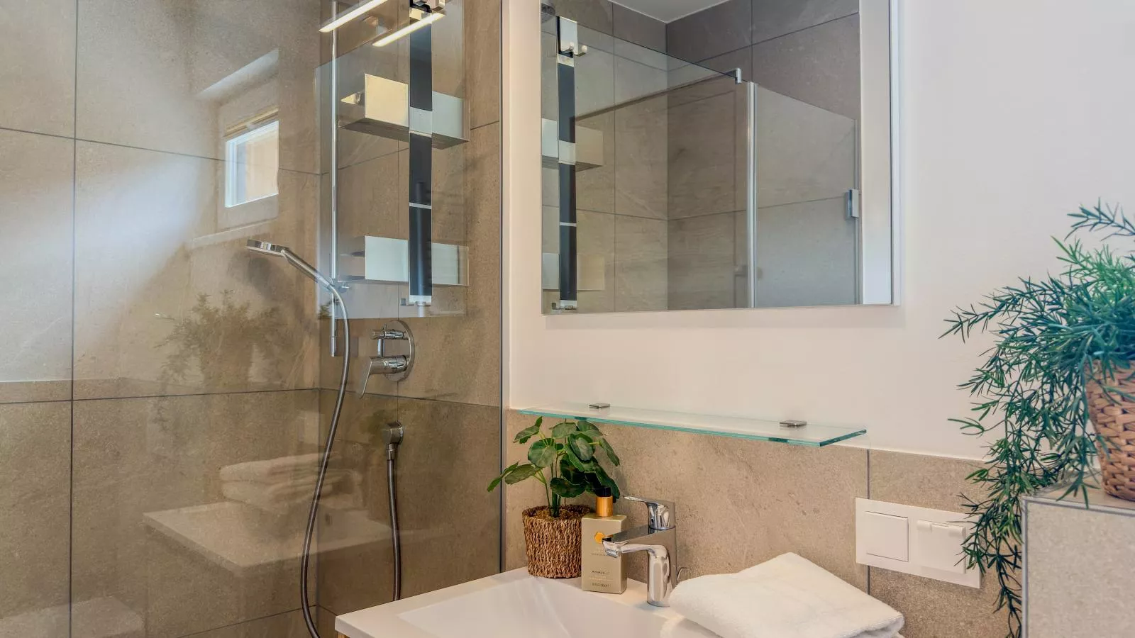 Birdie Lodge - Bathroom