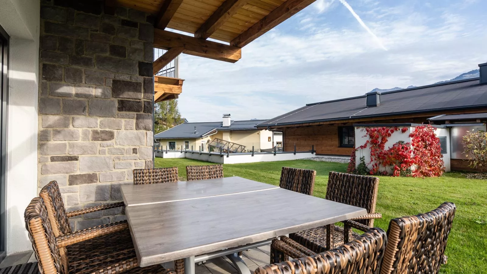 Luxury Tauern Suite Walchen Kaprun 5-Terrace balcony
