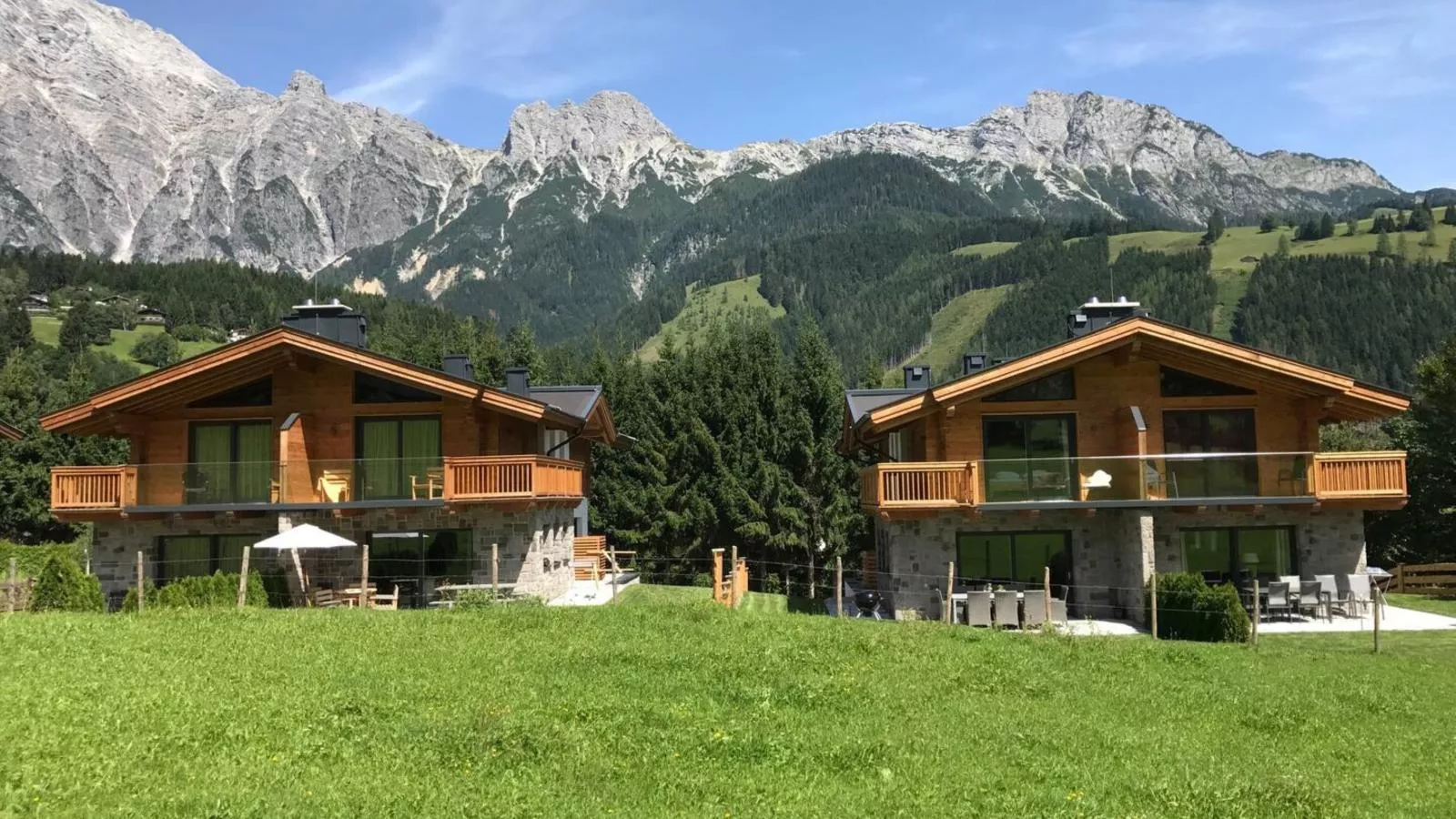 Schneeflocke Leogang-Außenbereich Sommer