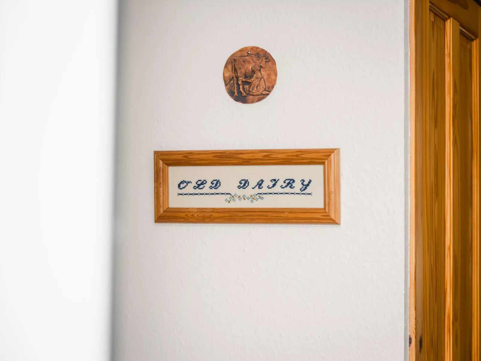 Old Stable & Dairy Combi - Drinnen