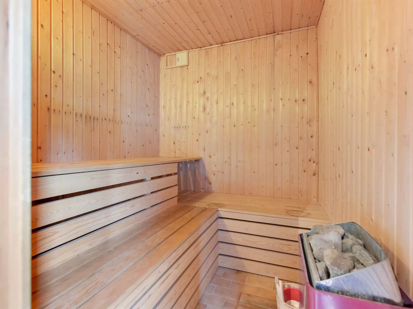 "Sella" - 500m from the sea - Dedans