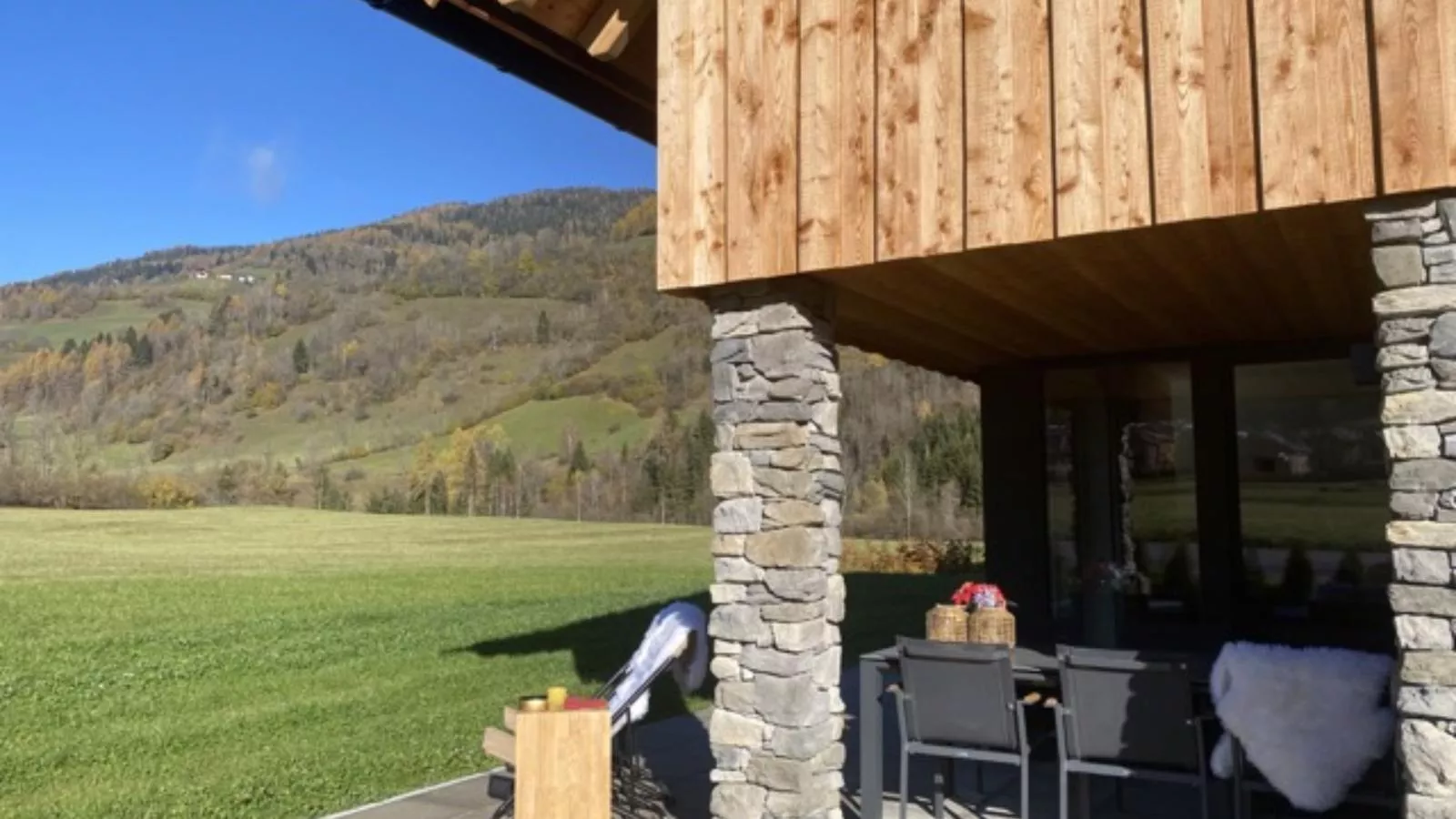 Mountain Chalet Esttes-Terrace balcony