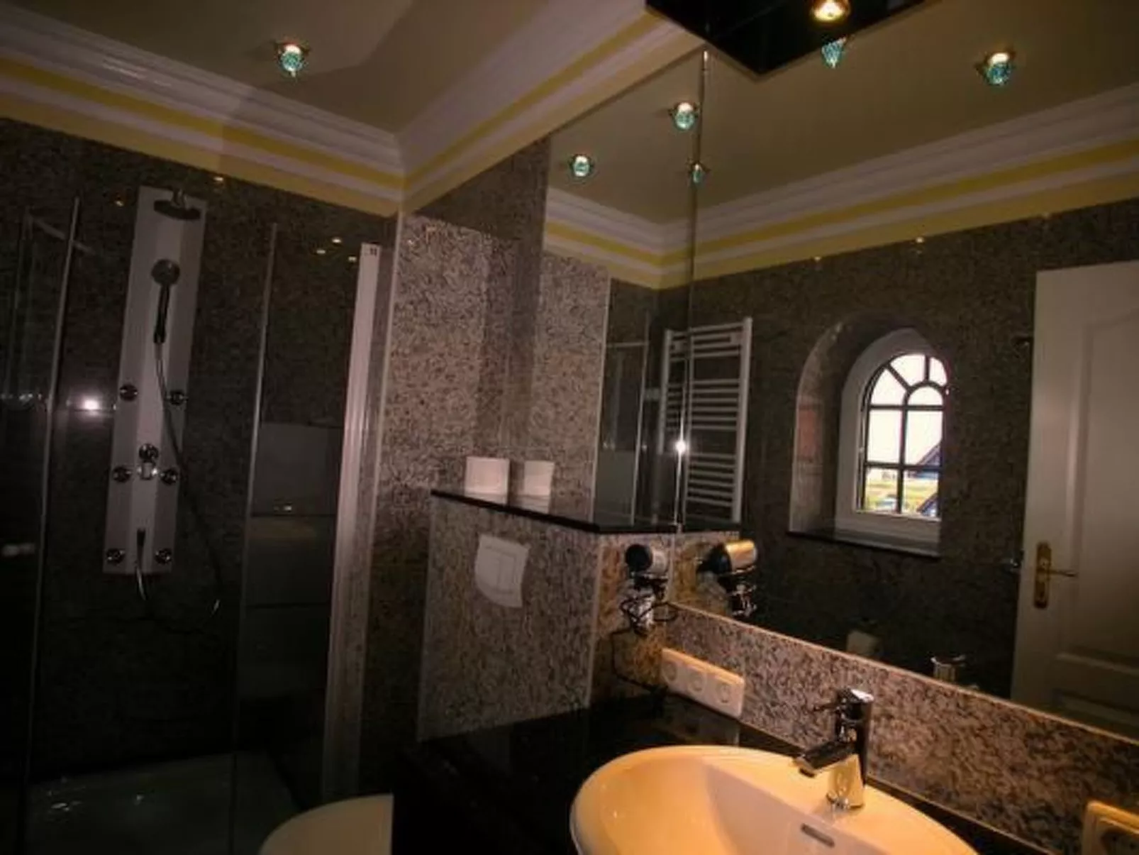 Bel Air in Gager mit Grill und Sauna - Drinnen