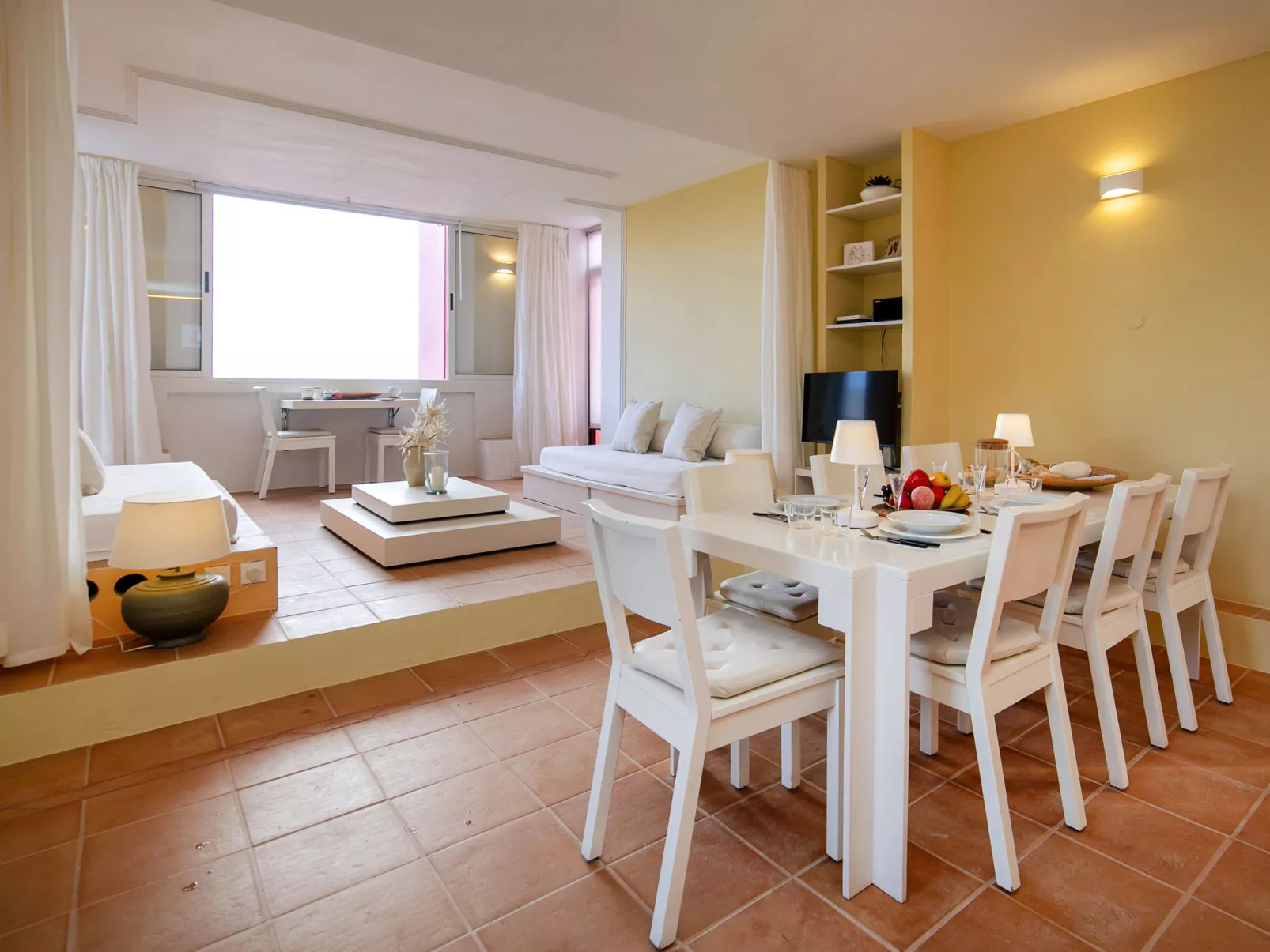 Muralla Roja - Inside