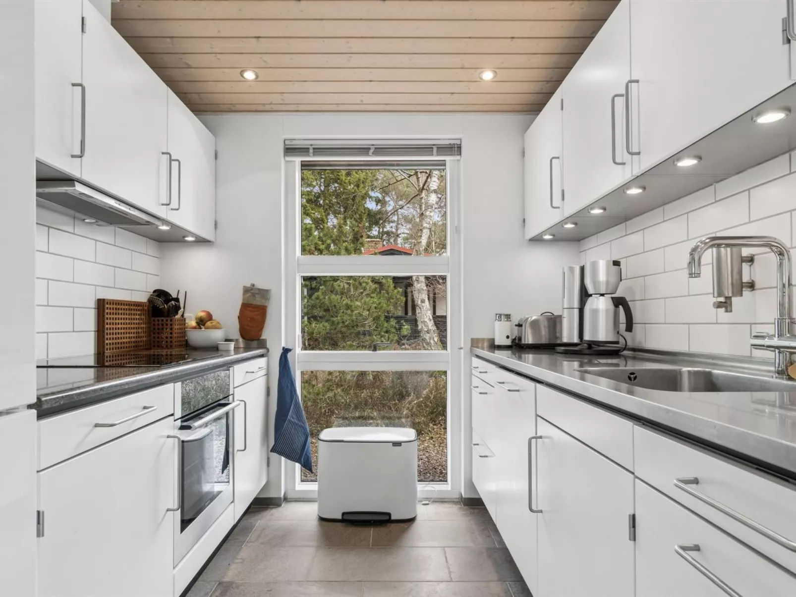 "Yrja" - 150m from the sea - Drinnen
