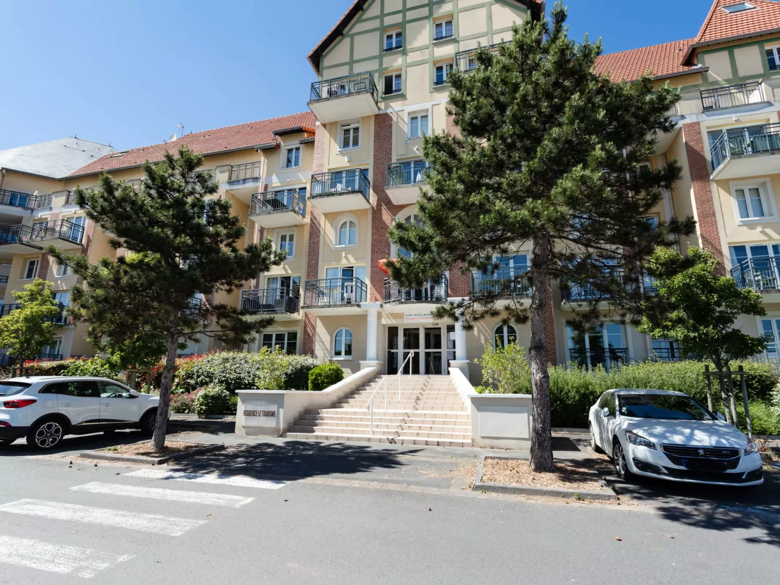 Port Guillaume - Draußen