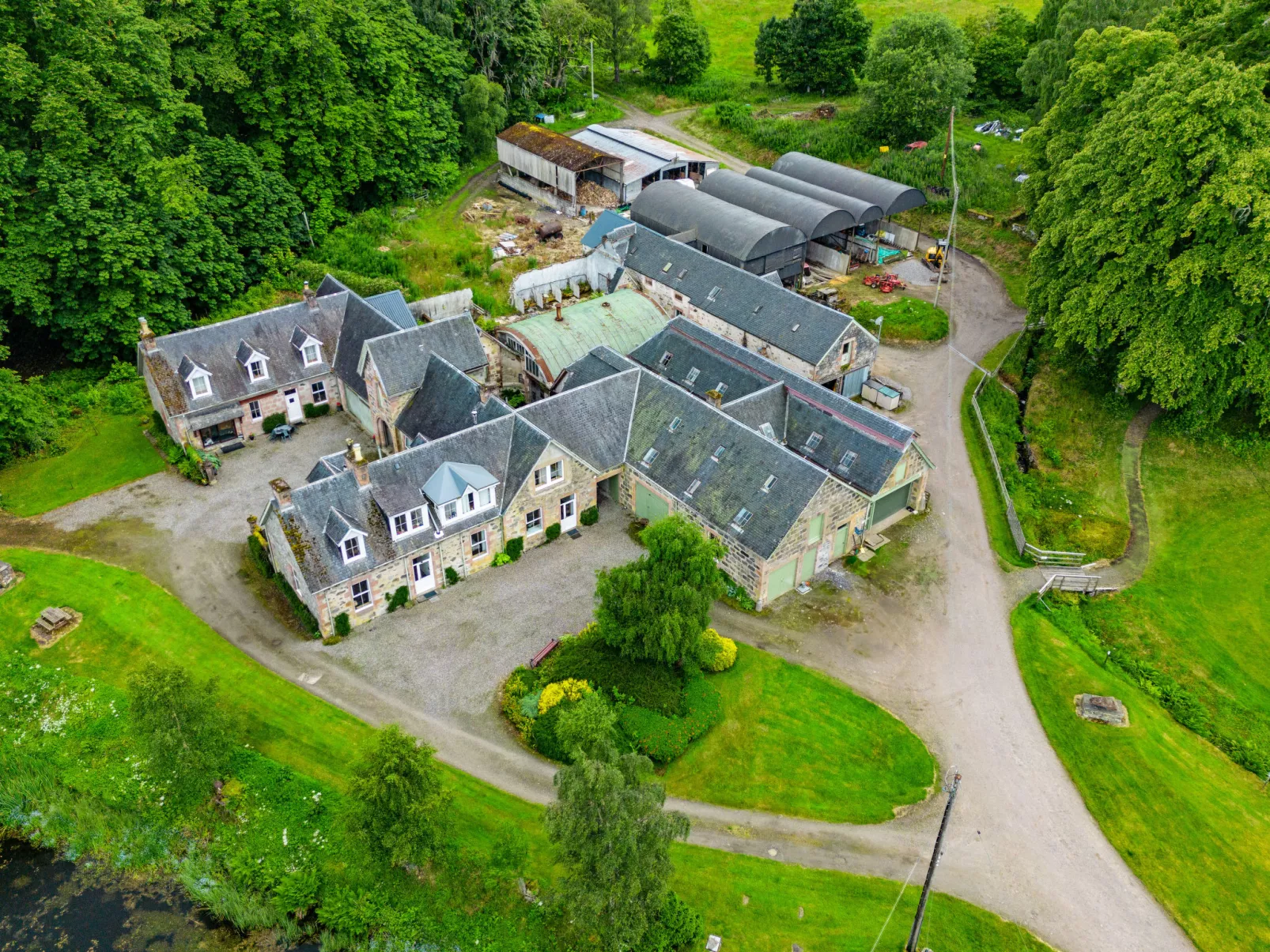 Old Stable & Dairy Combi - Draußen