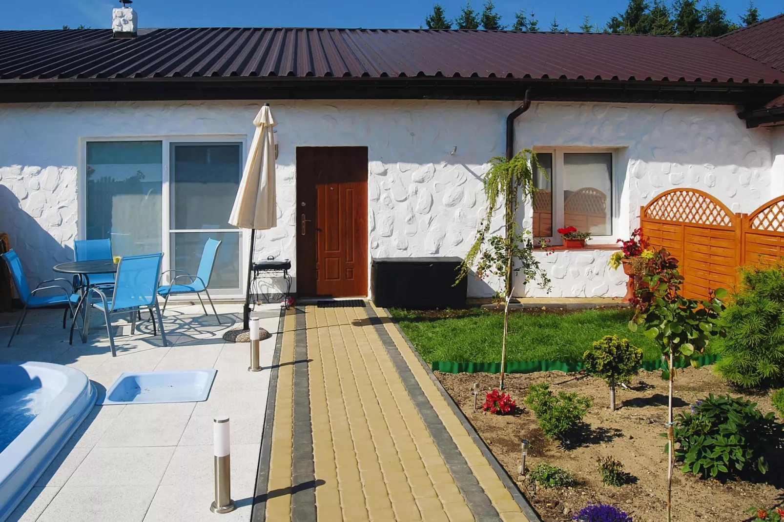 Dom wakacyjny z basenem dla 7 osób Sieciemin-Gardens summer
