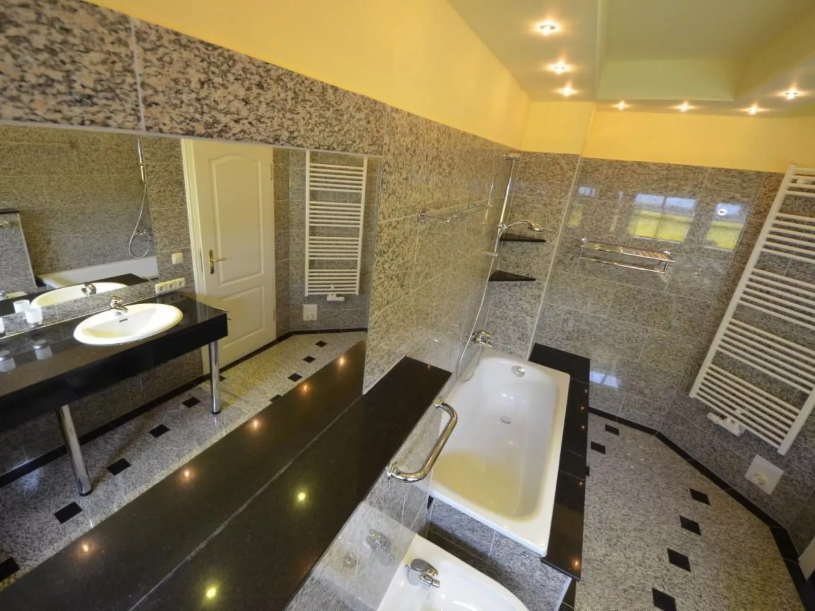 Bel Air in Gager mit Grill und Sauna - Drinnen