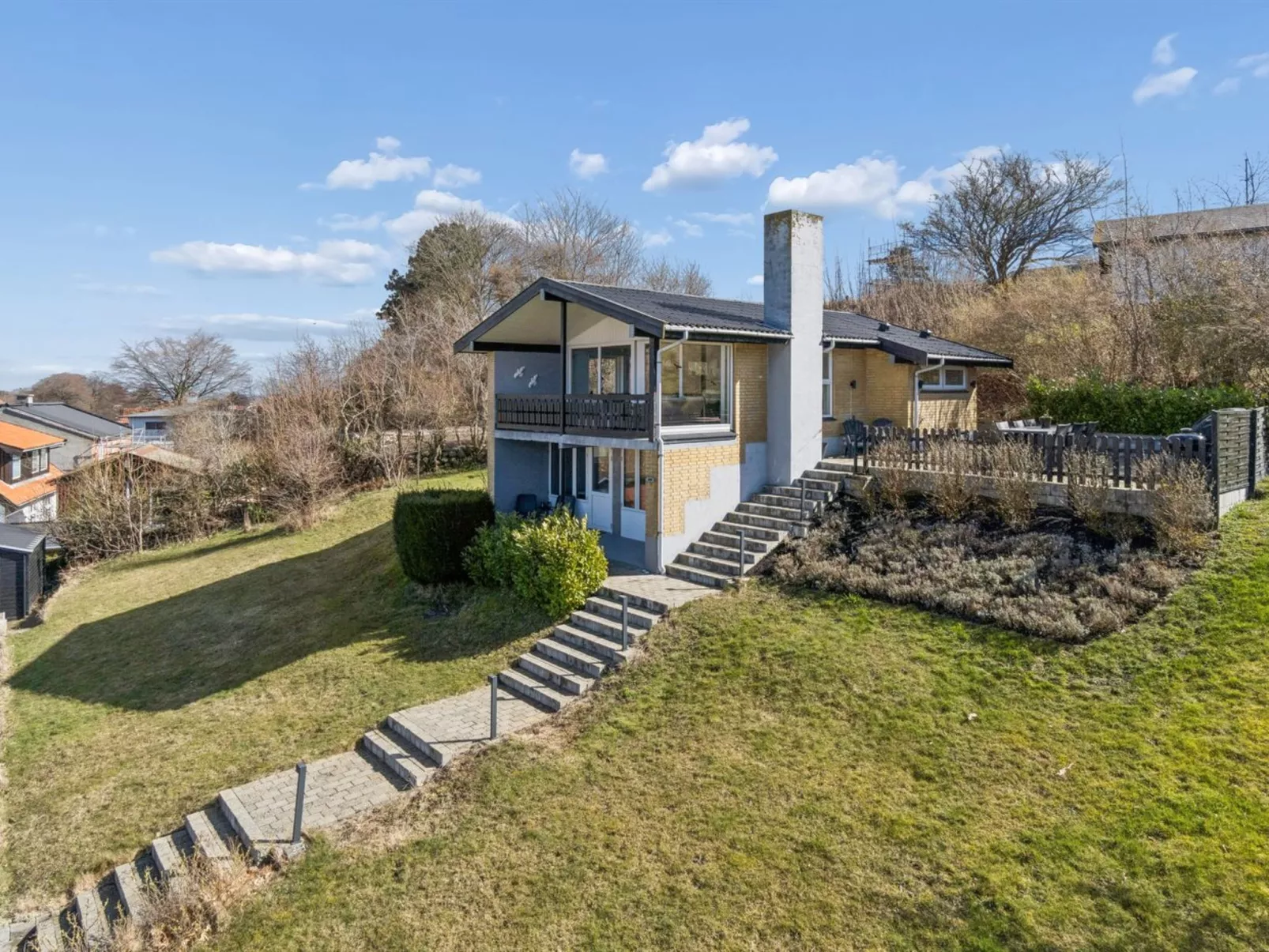 "Takenya" - 400m from the sea