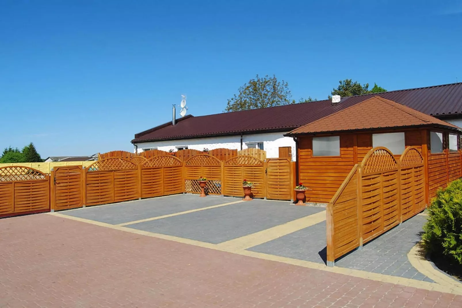 Dom wakacyjny z basenem dla 7 osób Sieciemin-Terrace balcony