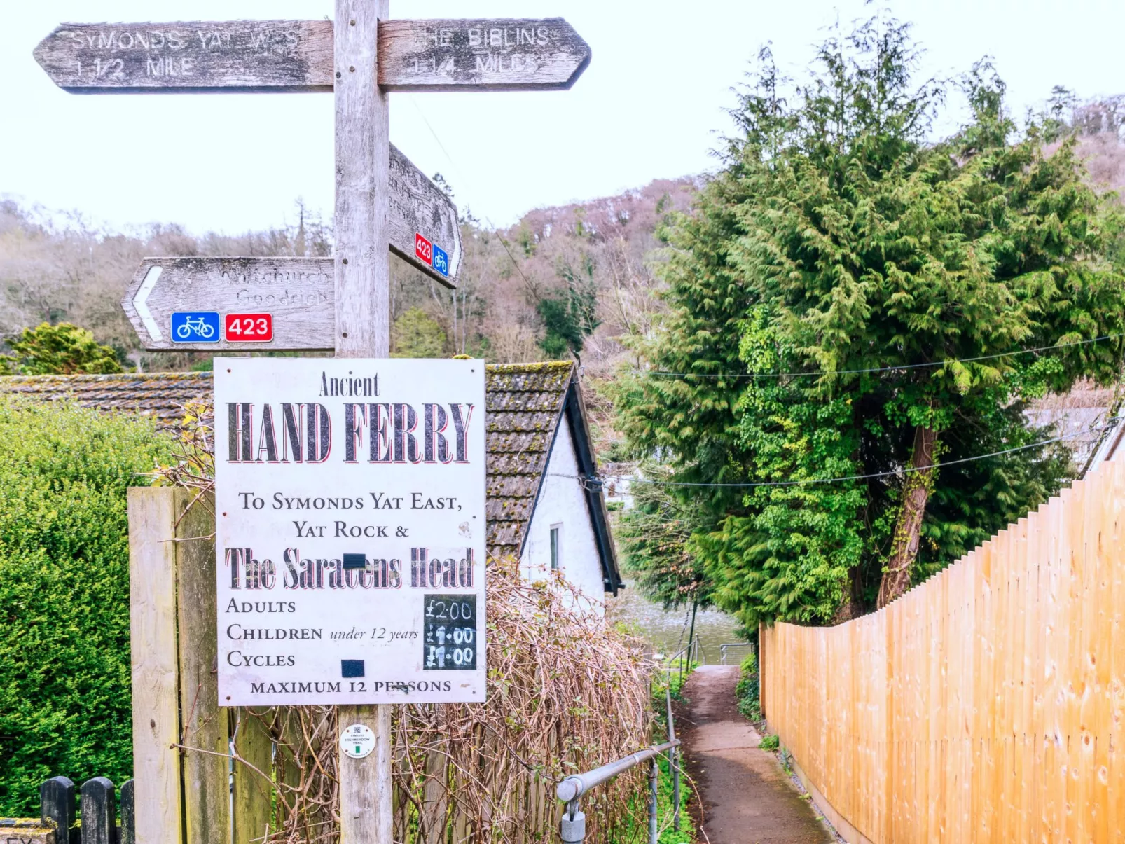 Alpine Cottage - Outside