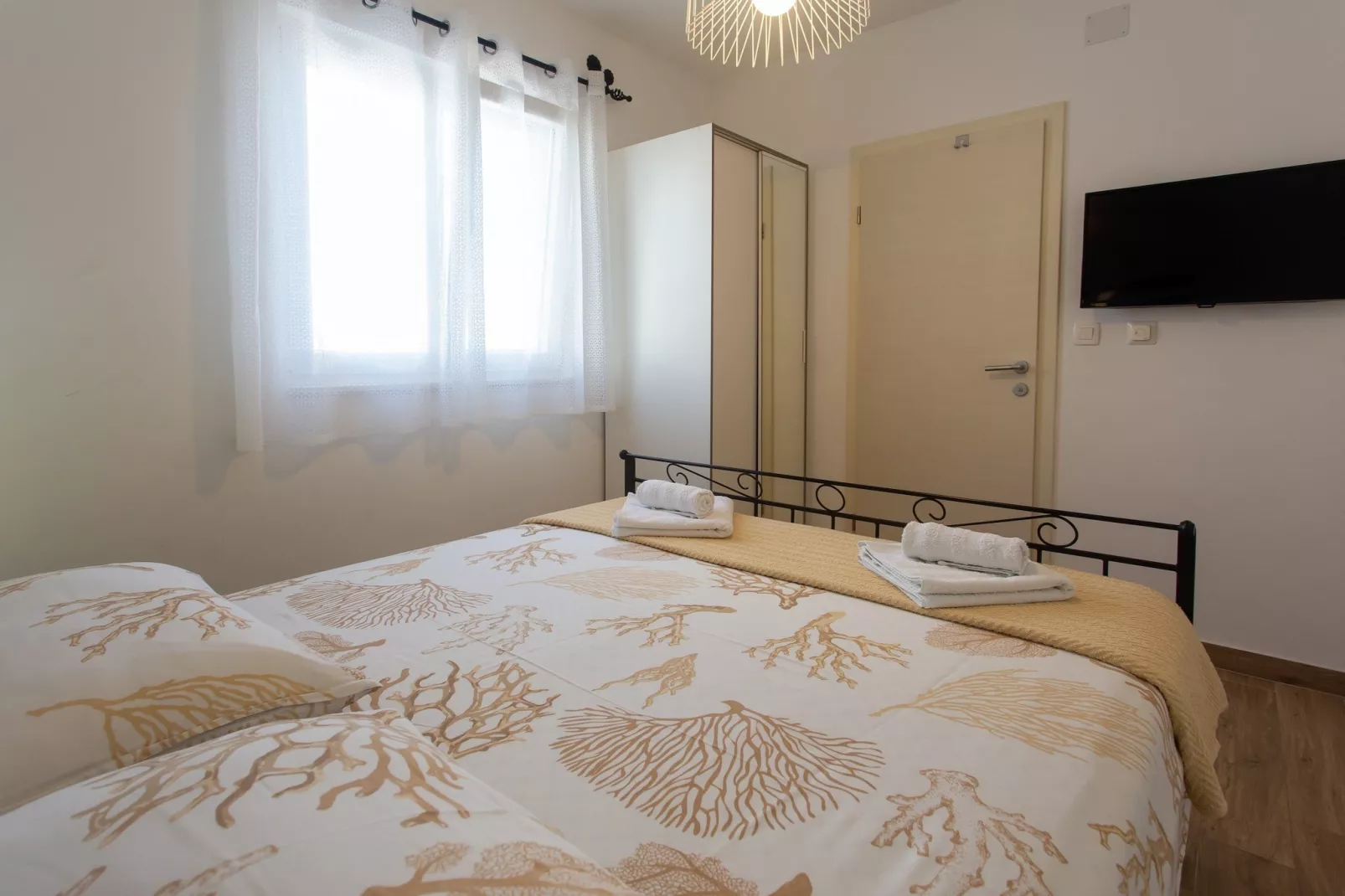 Apartments Aqua - Superior Two Bedroom Apartment with Terrace and Sea View (Aqua 2) - Bedroom