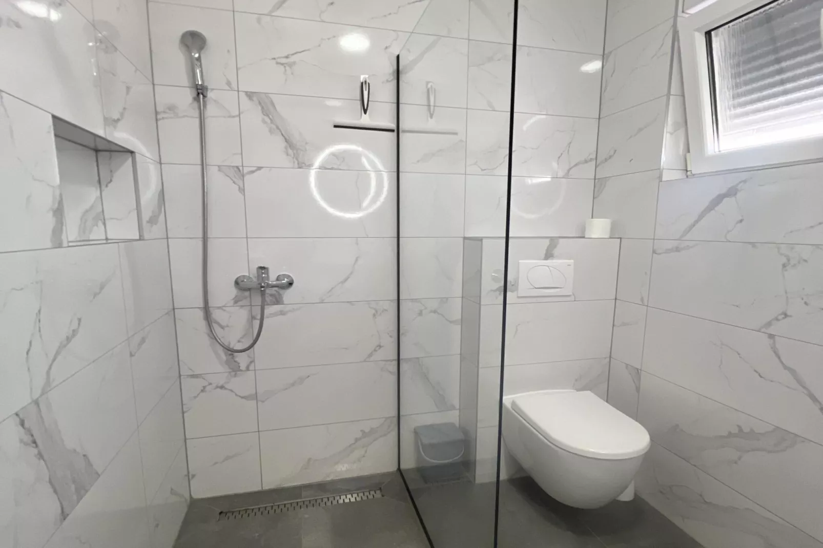 Apartment Lavaran 3 - Bathroom