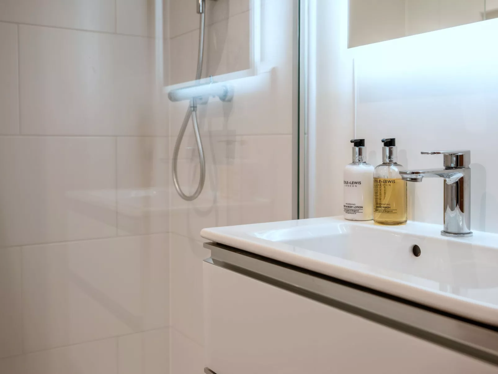 Alpine Cottage - Inside