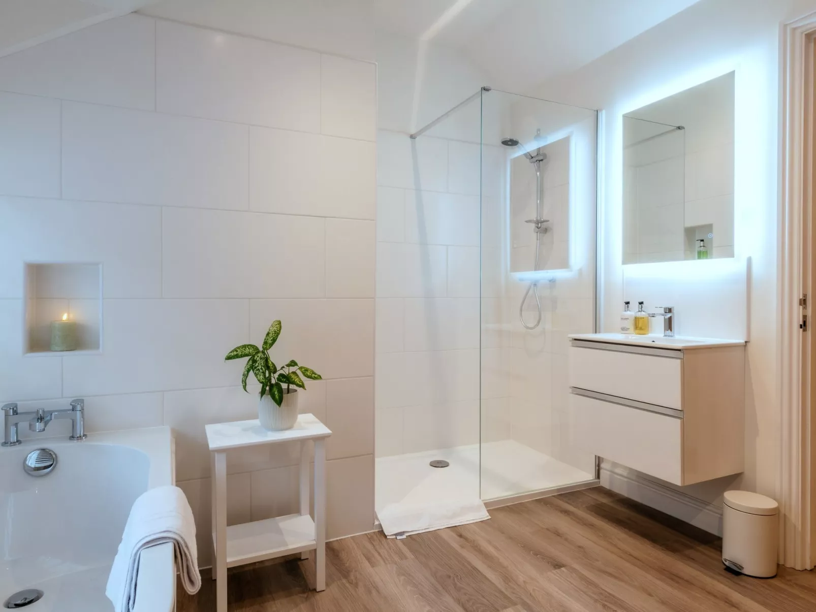 Alpine Cottage - Inside