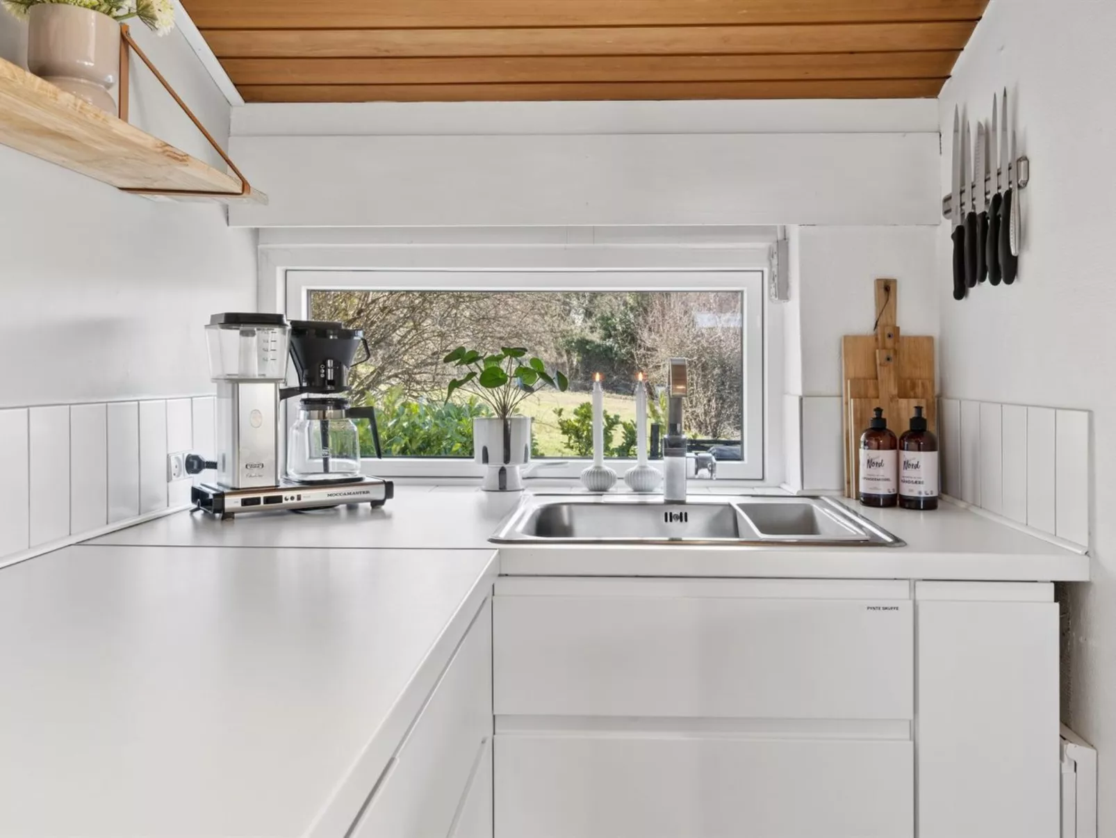 "Takenya" - 400m from the sea - Inside