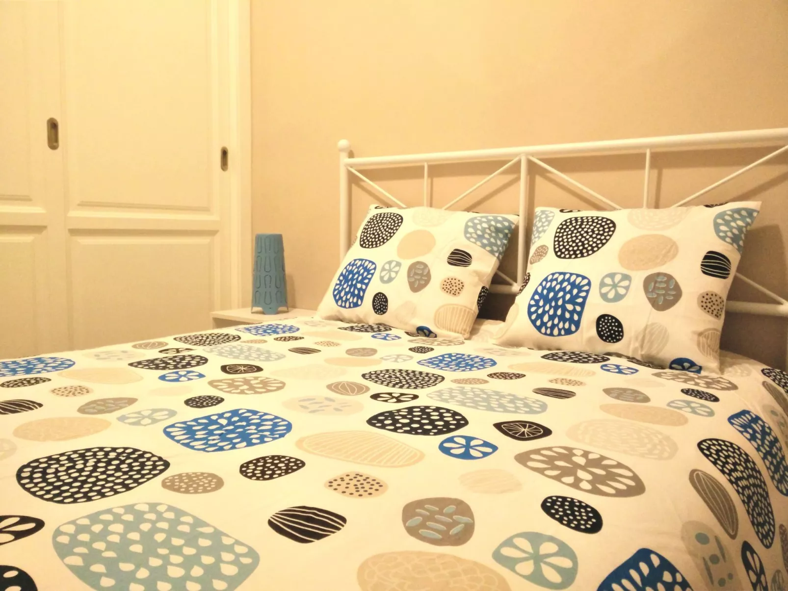 "Sunny Cervantes" mit privatem Balkon - Dedans