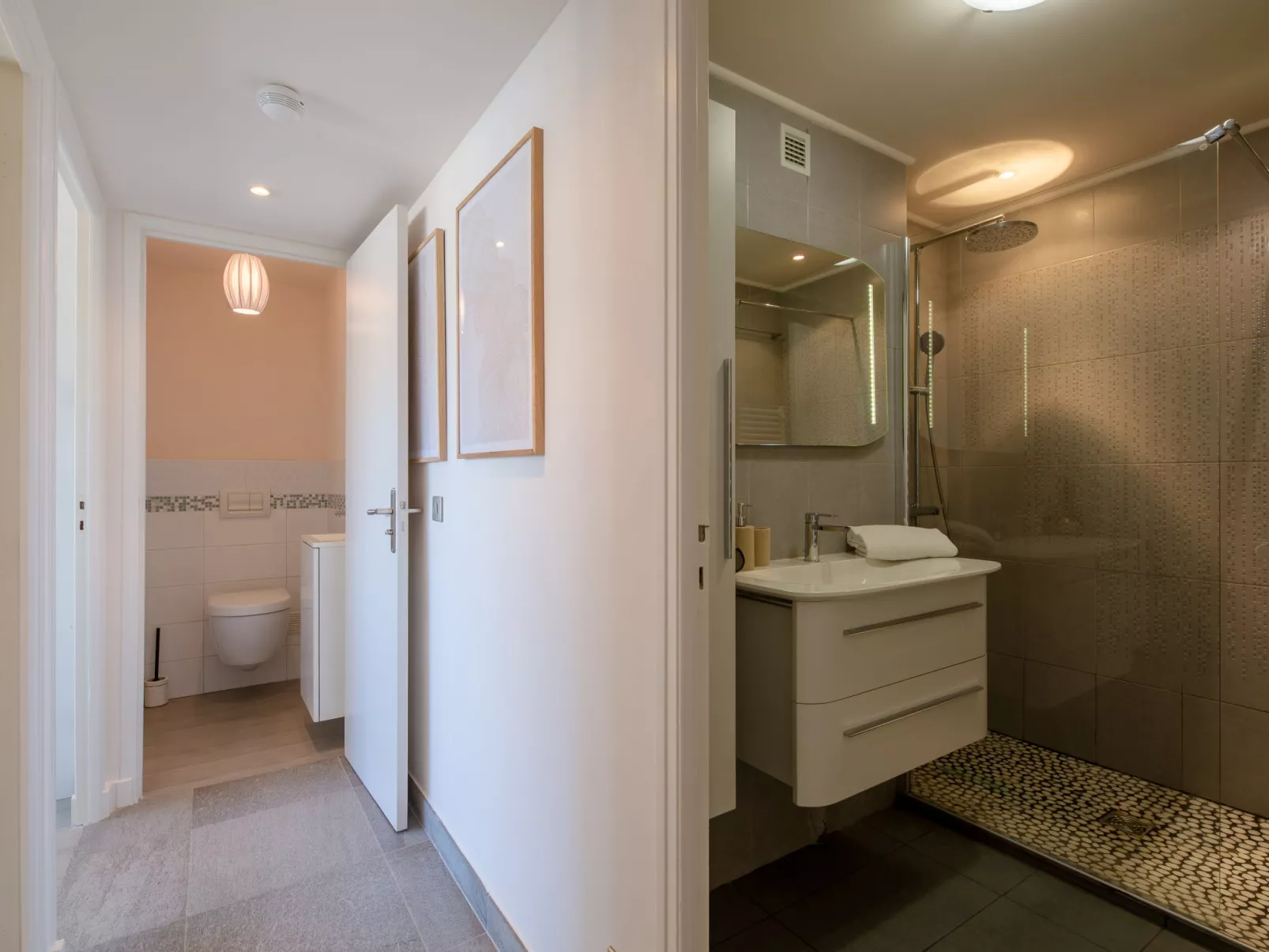 Le Palais de la Mer - Inside