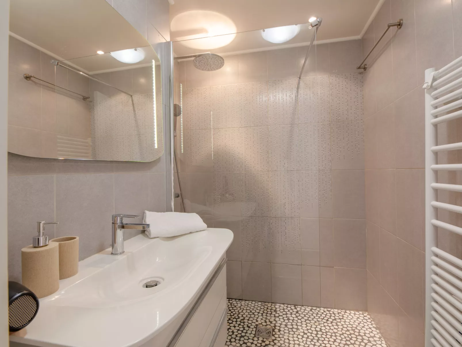 Le Palais de la Mer - Inside