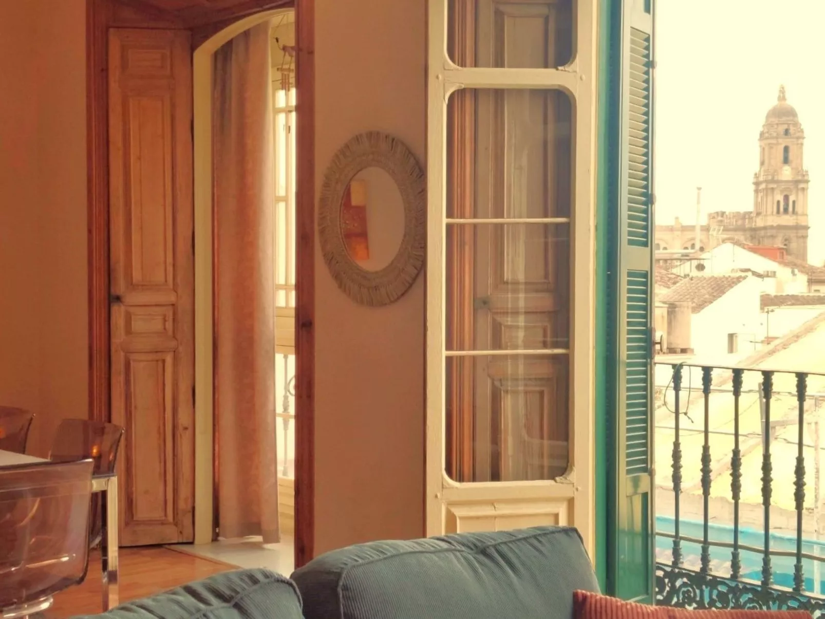 "Sunny Cervantes" mit privatem Balkon - Dedans