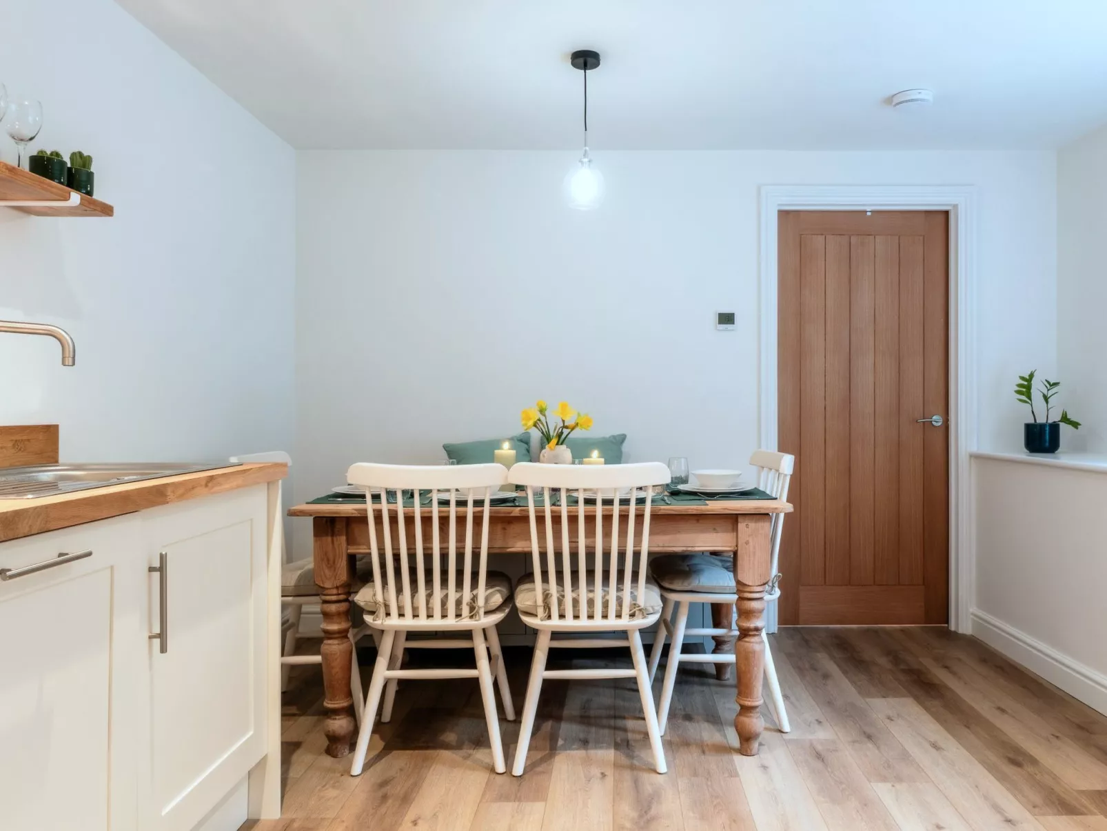 Alpine Cottage - Inside