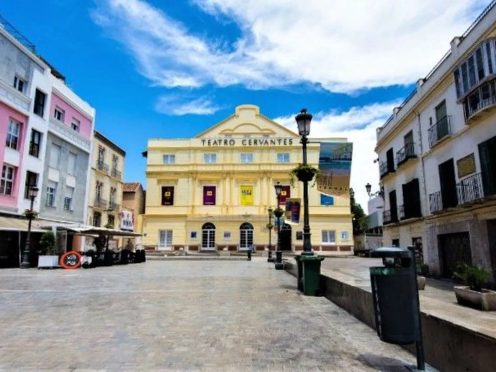 "Sunny Cervantes" mit privatem Balkon - Dehors