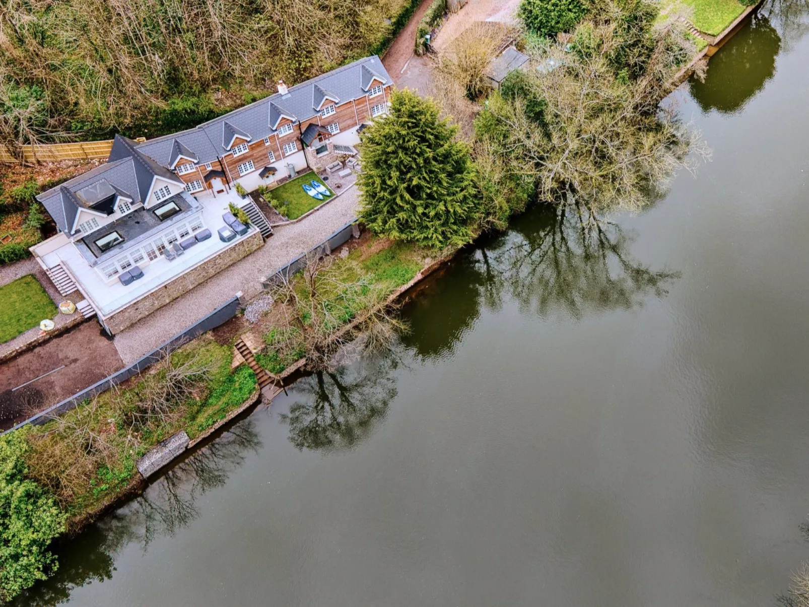 Alpine Cottage - Outside