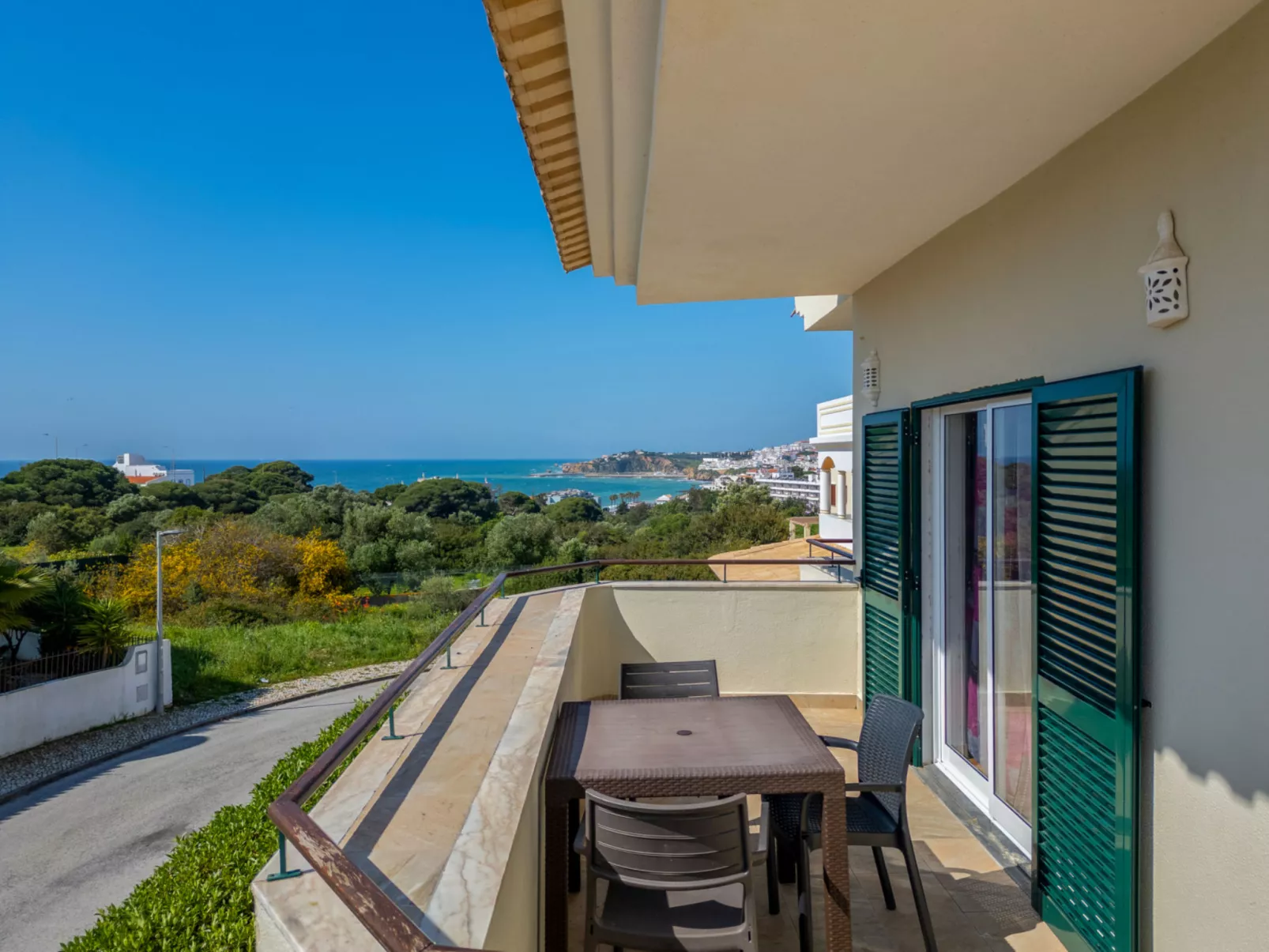 Monteiro V4 - VIP Properties