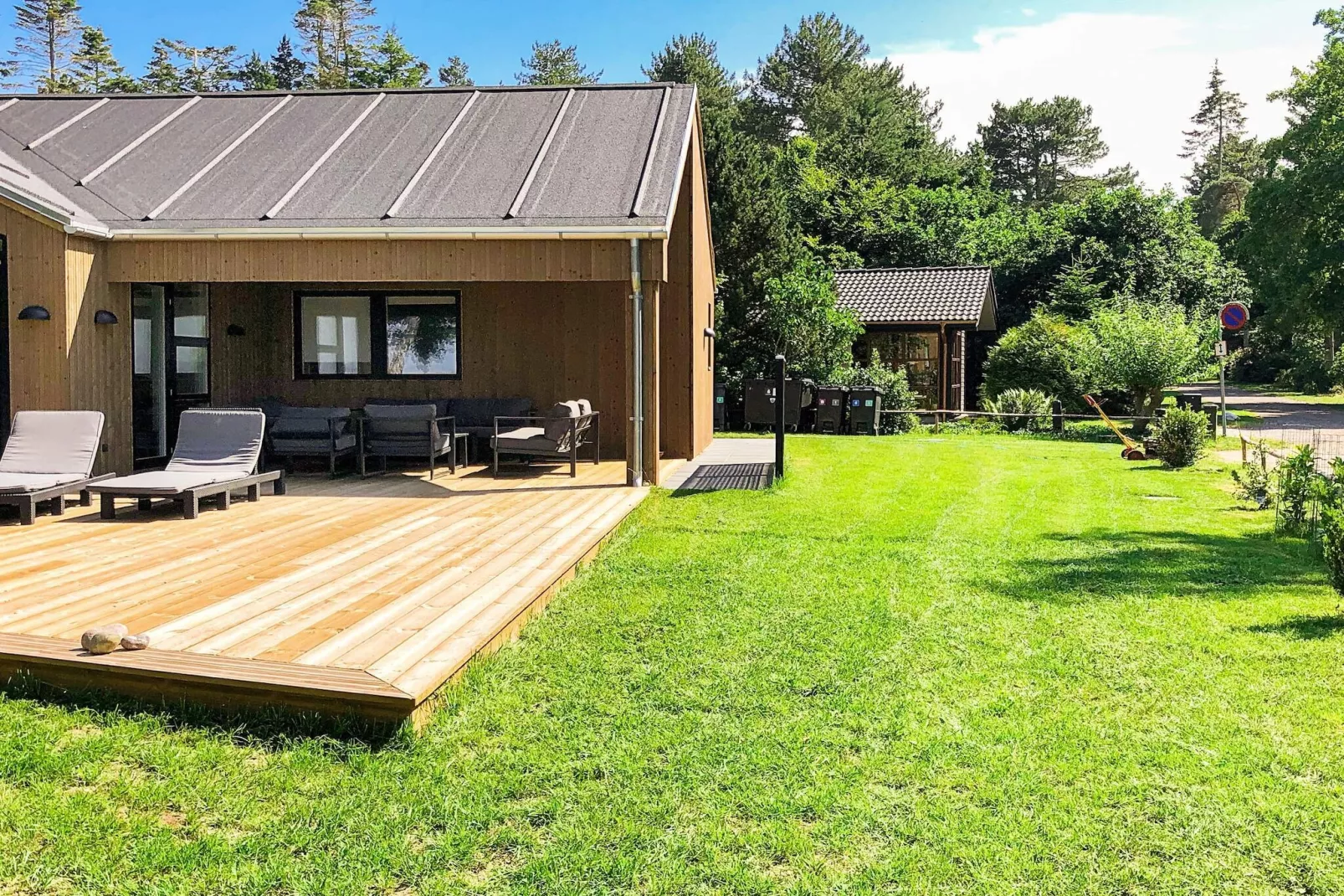 10 person holiday home in Strøby