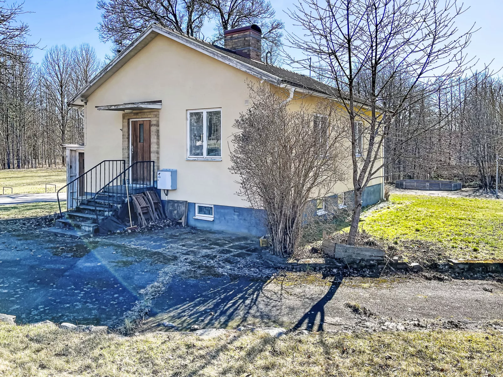 Skolhuset - Draußen