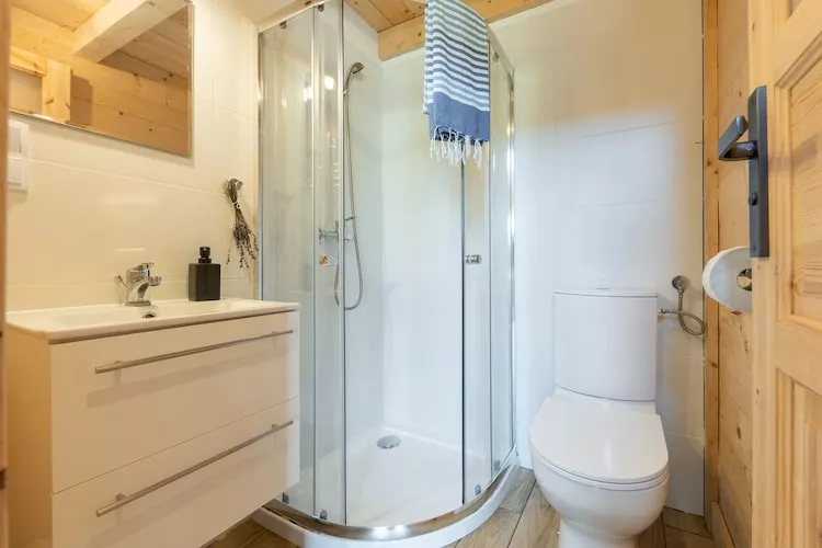 Dom nad jeziorem Klępnica - Badezimmer