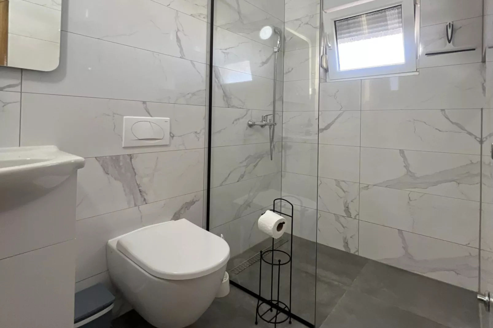 Apartment Lavaran 4 - Bathroom