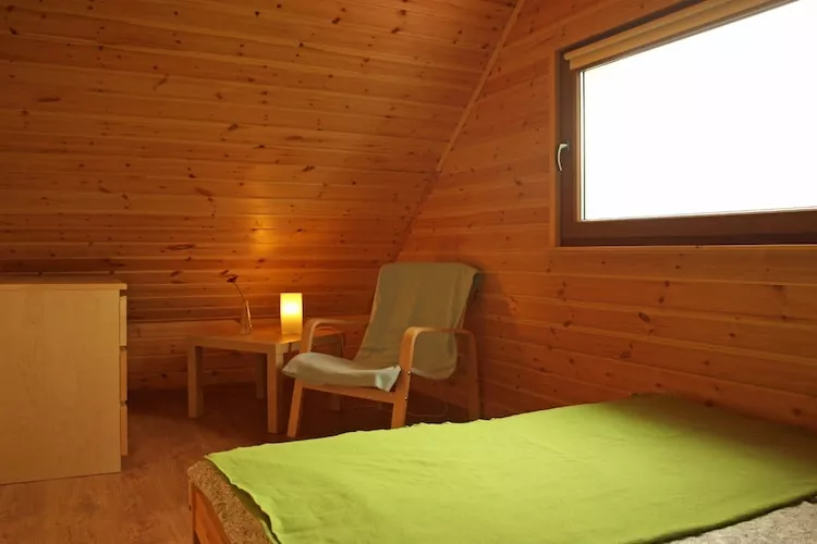 Domek wakacyjny z 2 sypialniami na piętrze w Kopalinie - Chambre