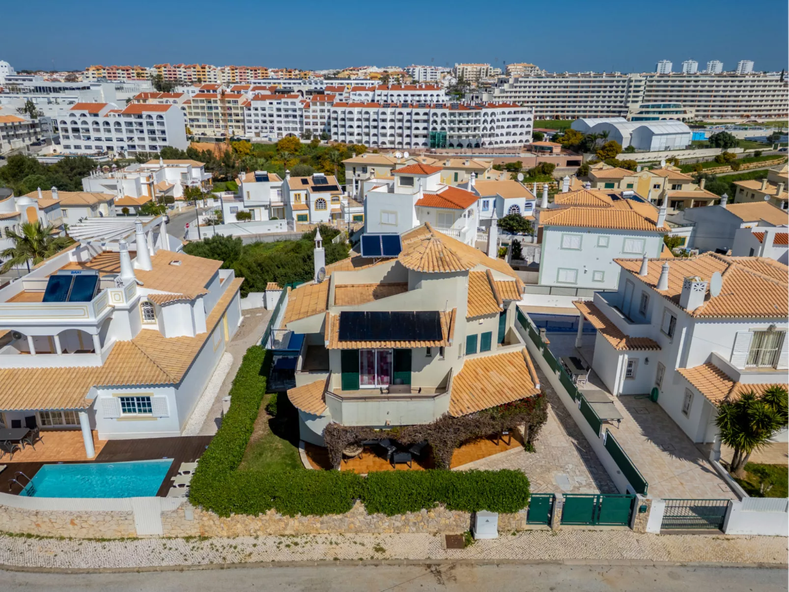 Monteiro V4 - VIP Properties - Draußen