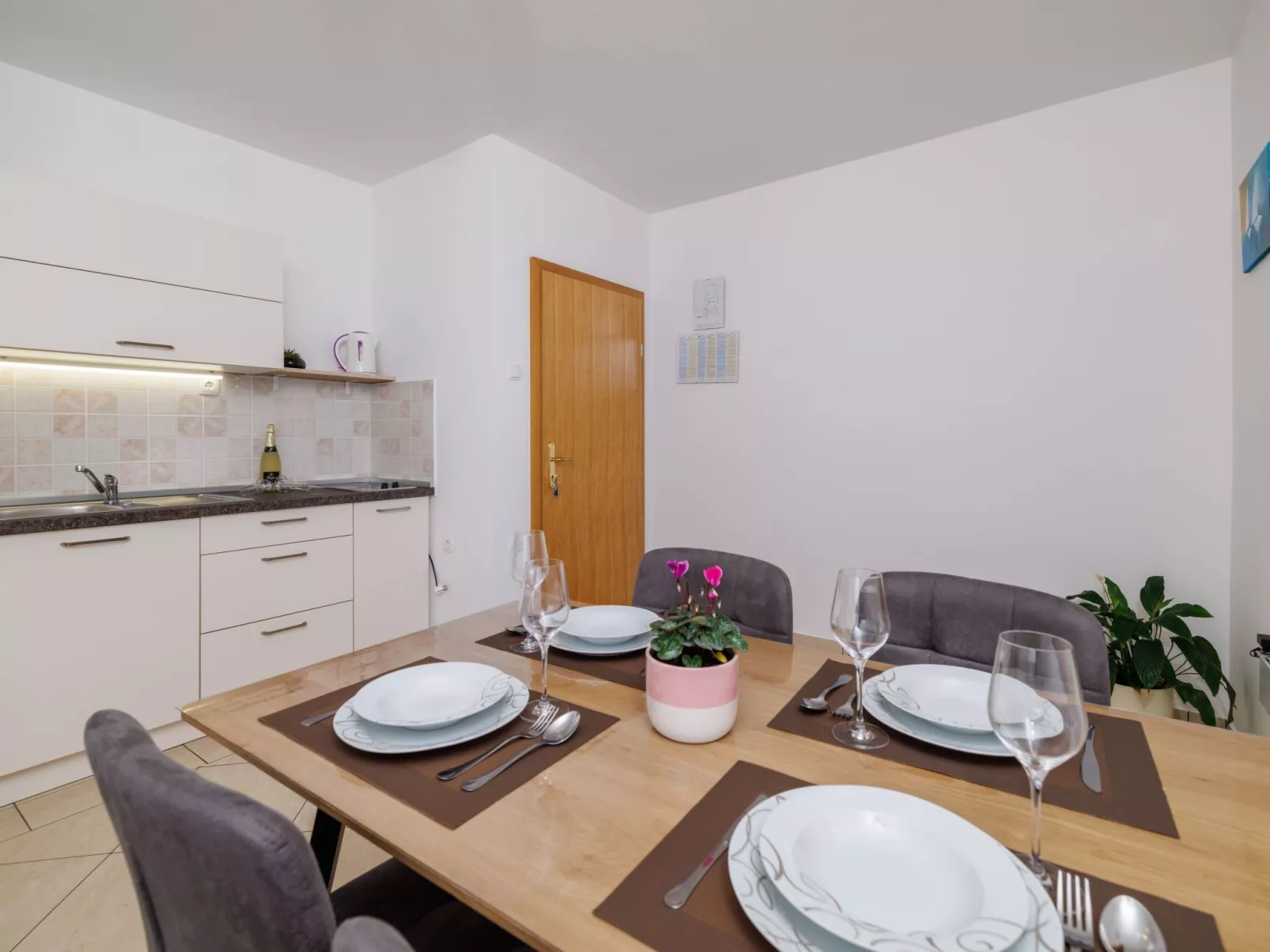 Wohnung mit Panoramablick aufs Meer - Image-tags.info