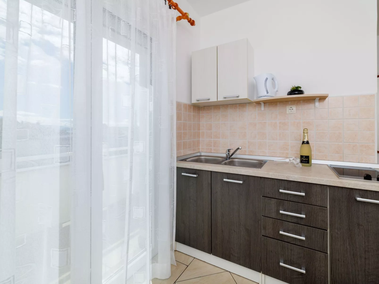 Wohnung mit Meerblick, 100m vom Strand entfernt - Image-tags.info