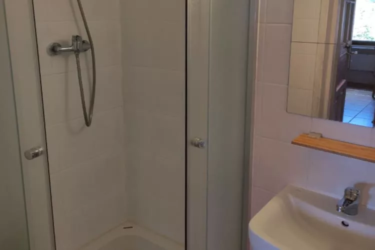 	Domek wakacyjny z 1 sypialnią na piętrze w Kopalinie - Salle de bain