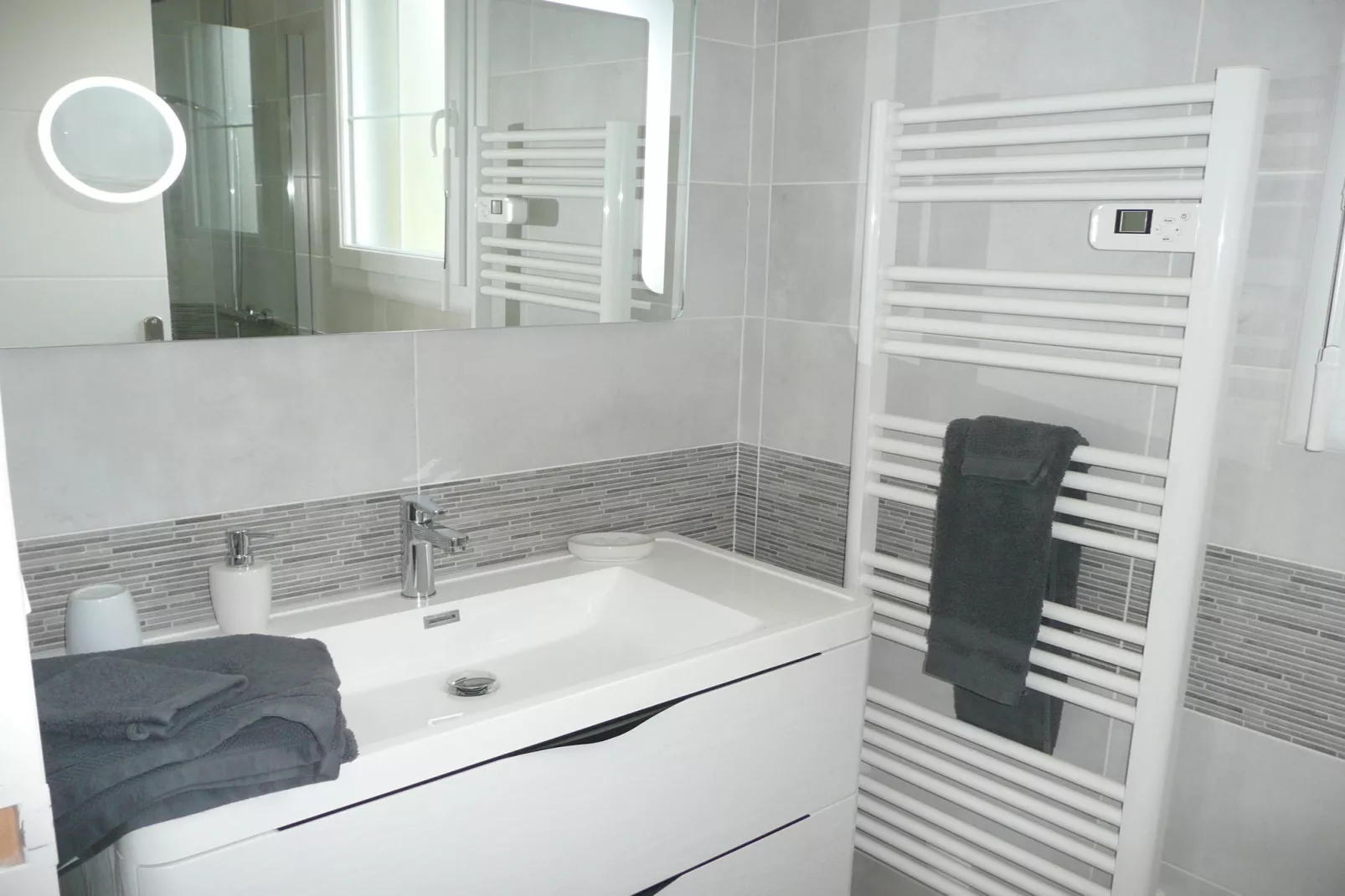 Ferienhaus mit Panorama-Meerblick Plonévez-Porzay - Badezimmer