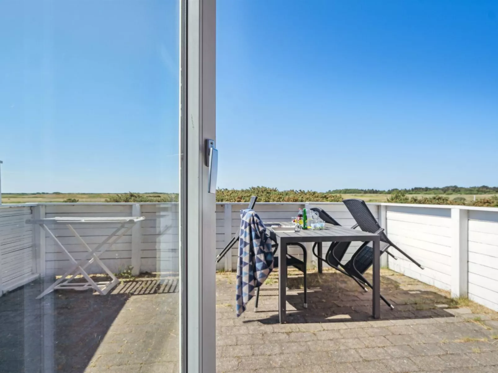 "Aappo" - 2.3km from the sea - Outside